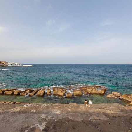 Spacious Seafront Apt With Living, Sofa, Wifi & Ac By 360 Estates Sliema Eksteriør bilde