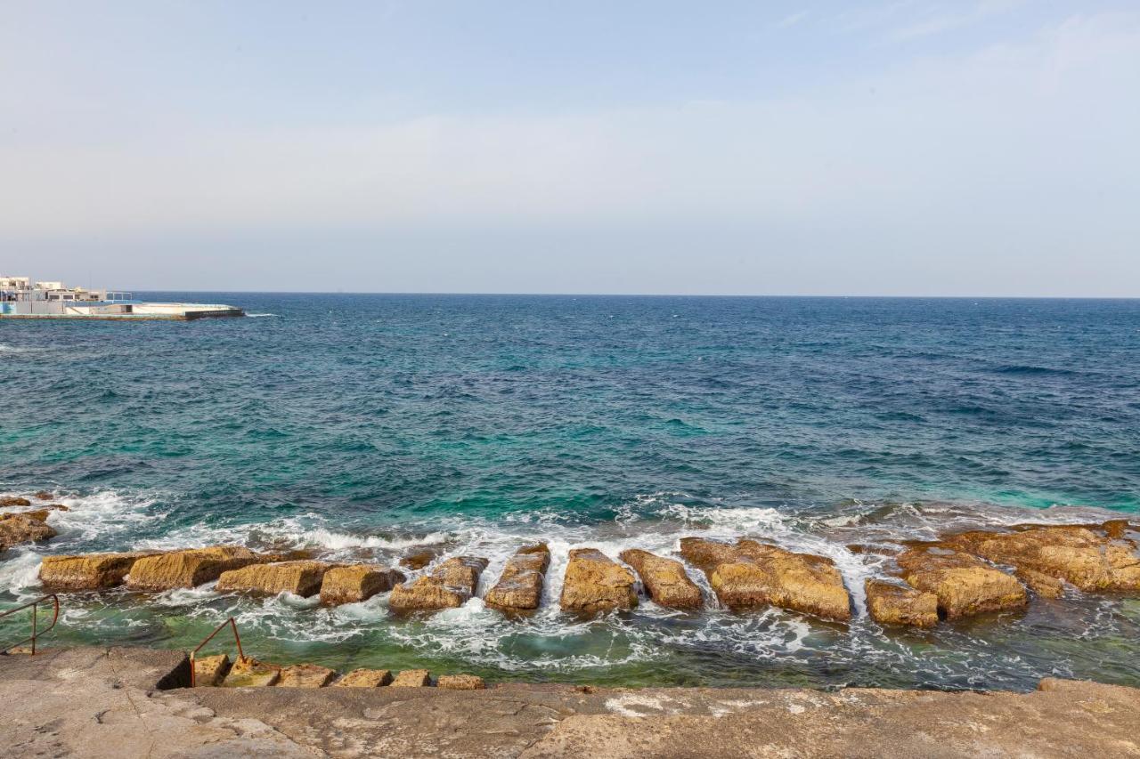 Spacious Seafront Apt With Living, Sofa, Wifi & Ac By 360 Estates Sliema Eksteriør bilde