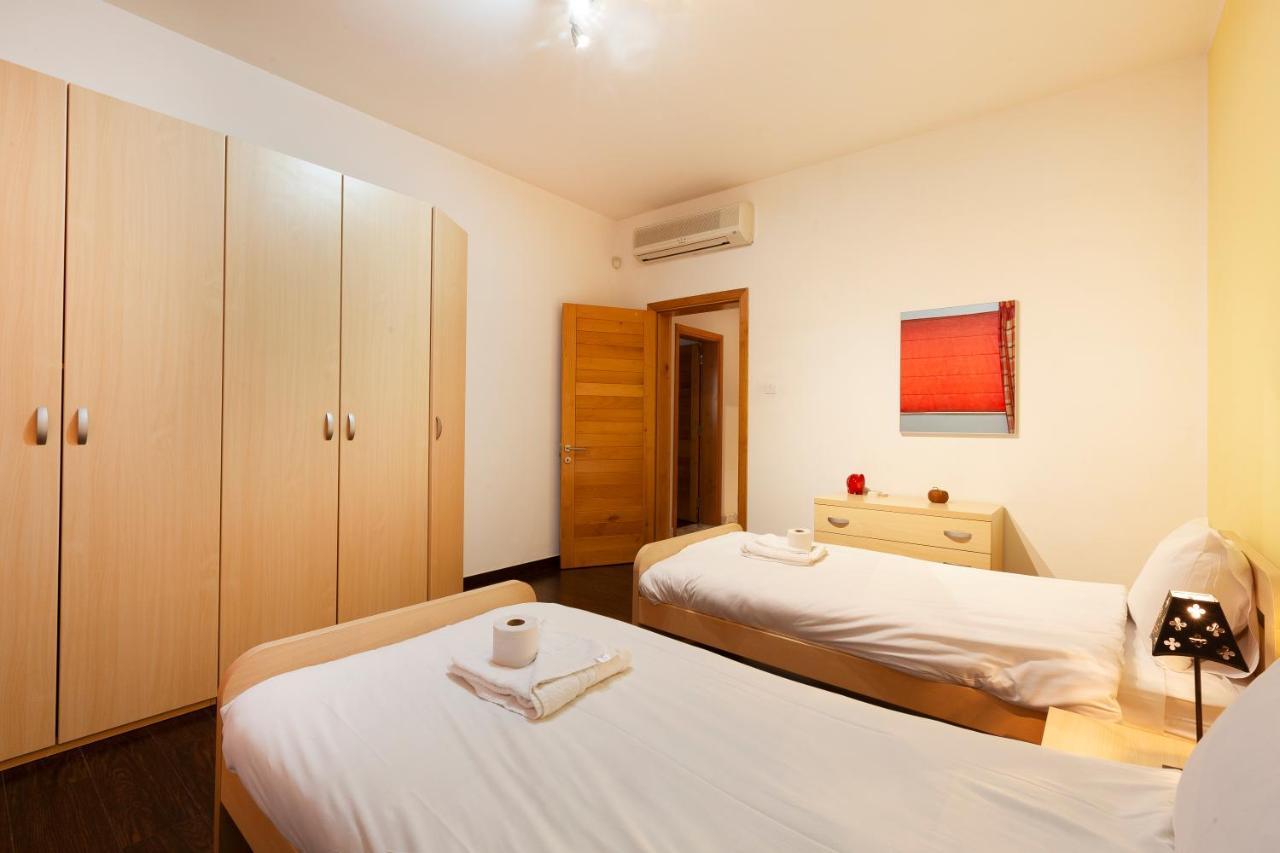 Spacious Seafront Apt With Living, Sofa, Wifi & Ac By 360 Estates Sliema Eksteriør bilde