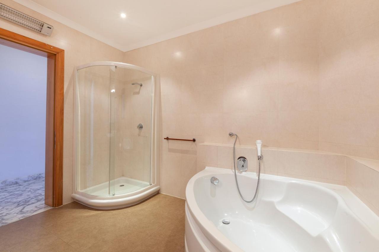 Spacious Seafront Apt With Living, Sofa, Wifi & Ac By 360 Estates Sliema Eksteriør bilde