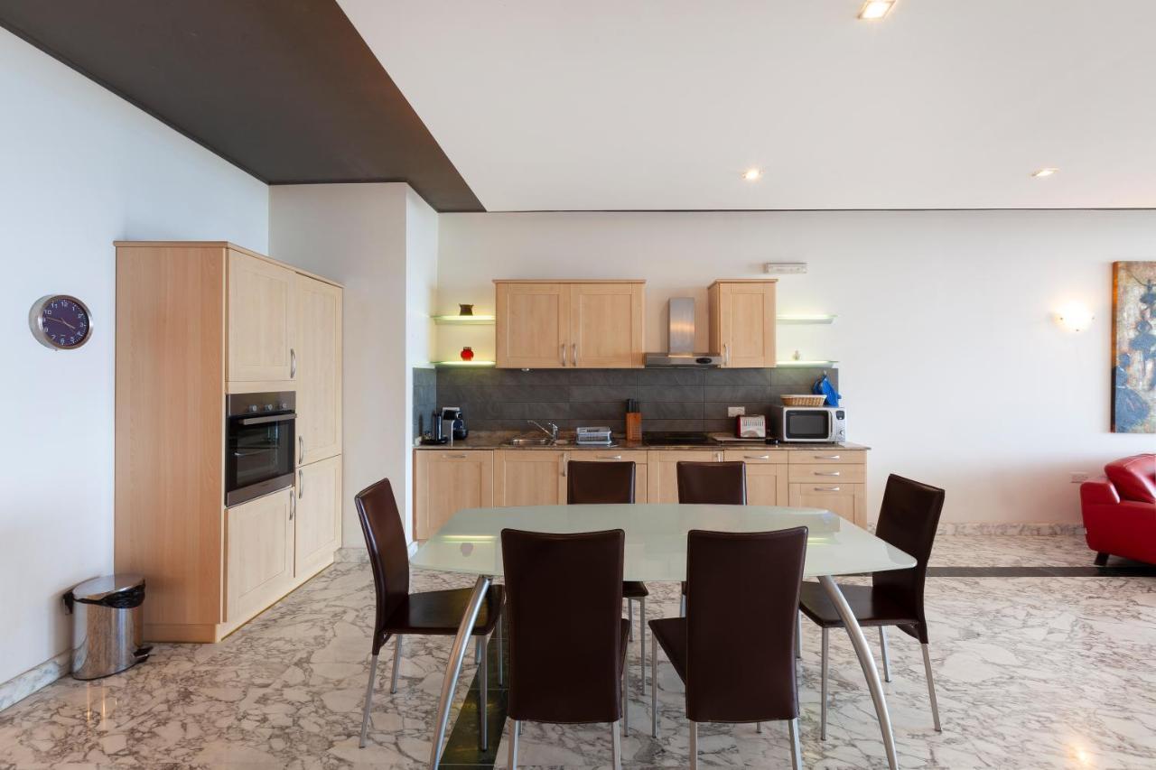 Spacious Seafront Apt With Living, Sofa, Wifi & Ac By 360 Estates Sliema Eksteriør bilde