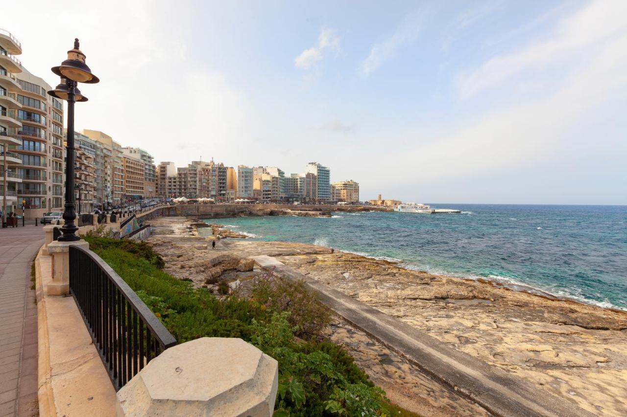Spacious Seafront Apt With Living, Sofa, Wifi & Ac By 360 Estates Sliema Eksteriør bilde